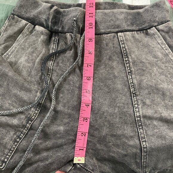 Revolve Lovers & Friends Brody Lounge Sweat Pants Joggers Womens XS Acid Wash - Picture 7 of 8